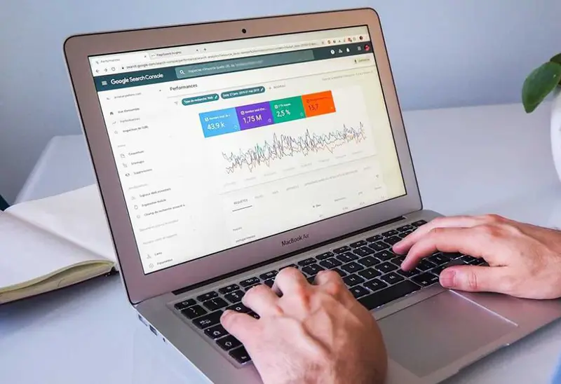 La batalla del SEO vs. SEM ¿Quién saldrá vencedor?